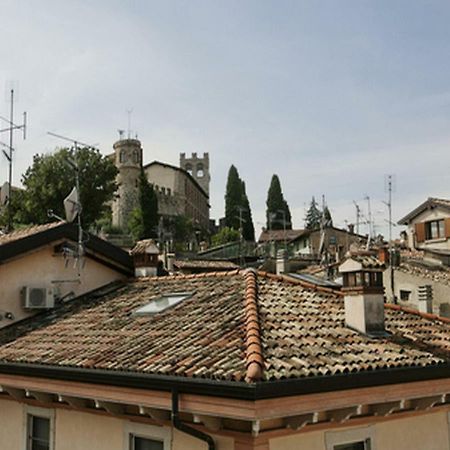 Appartamento Le Rose Desenzano del Garda Exterior foto